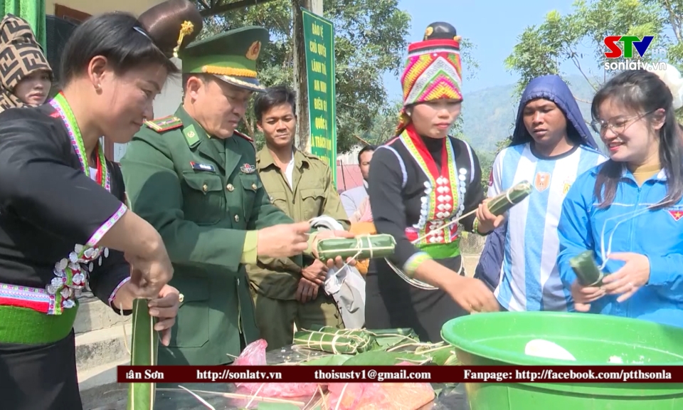 Chương trình  "Xuân Biên phòng - Ấm lòng dân bản", "Tết Biên cương" tại xã Mường Cai, huyện Sông Mã