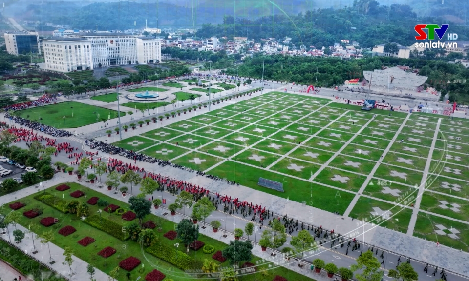 SƠN LA VỮNG BƯỚC V&Agrave;O KỶ NGUY&Ecirc;N SỐ